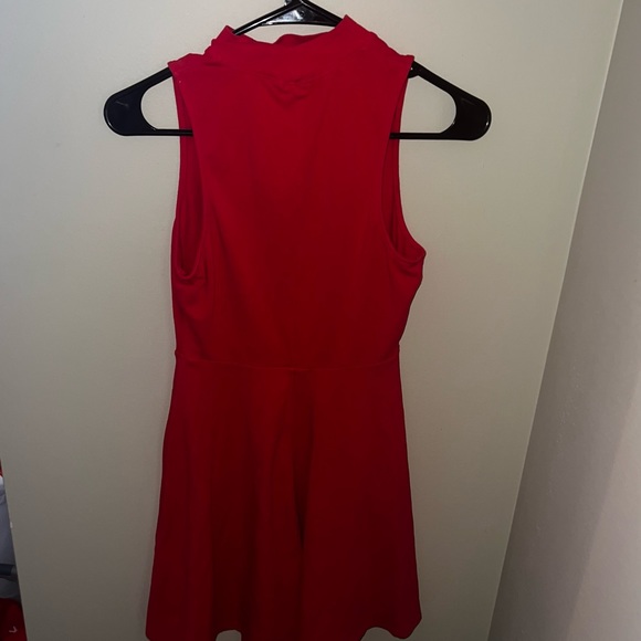 Express Red Fit & Flare Choker V Neck Stretchy Soft Flattering Dress Size Small - Picture 6 of 8